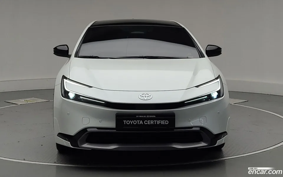 Toyota Prius 2.0 XLE AWD 2023 — thumbnail 3