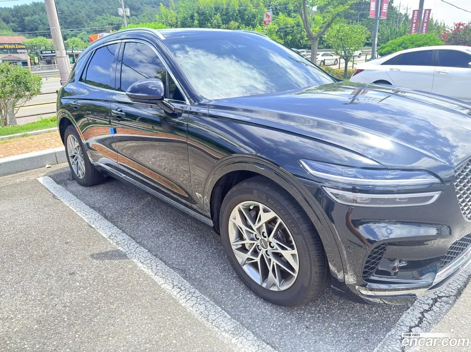 Genesis GV70 2.5T 2WD 2023 — thumbnail 3