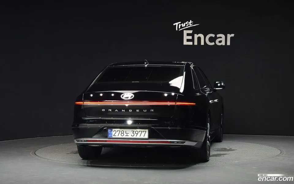 Hyundai Grandeur Hybrid 2023 — thumbnail 4