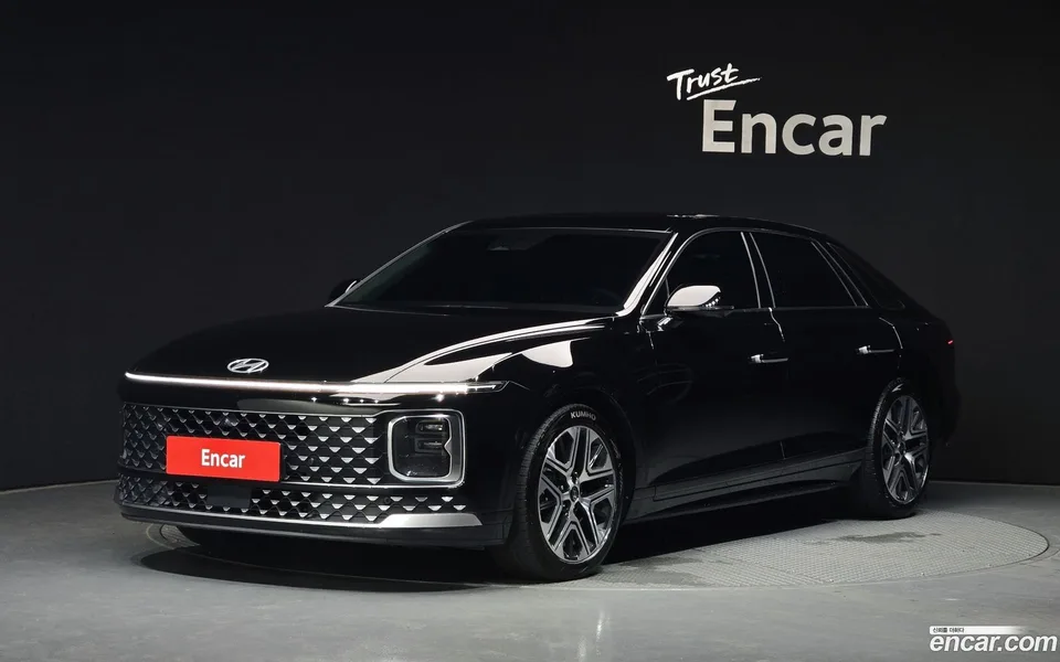 Hyundai Grandeur Hybrid 2023 — photo 1, buy with delivery to Moscow