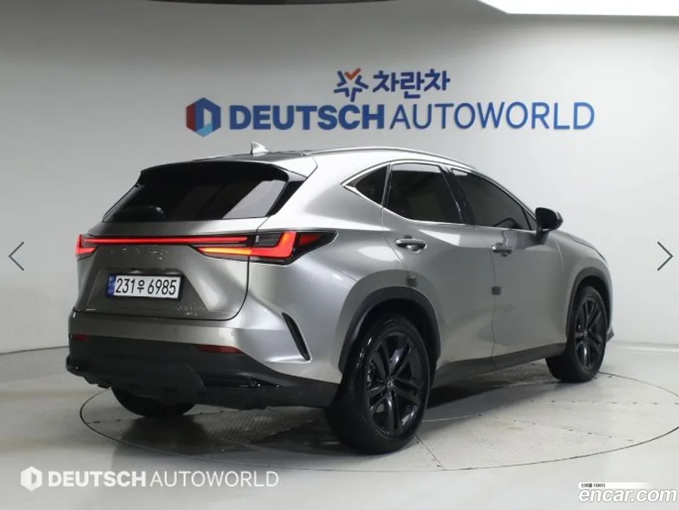 Lexus NX 350h 2023 — thumbnail 2