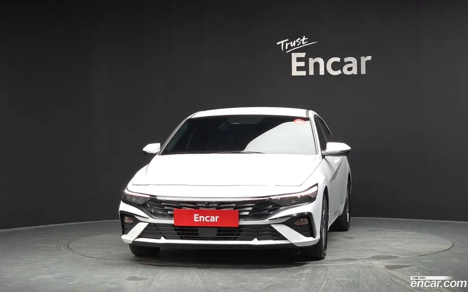 Hyundai Avante CN7 1.6 2025 — thumbnail 3