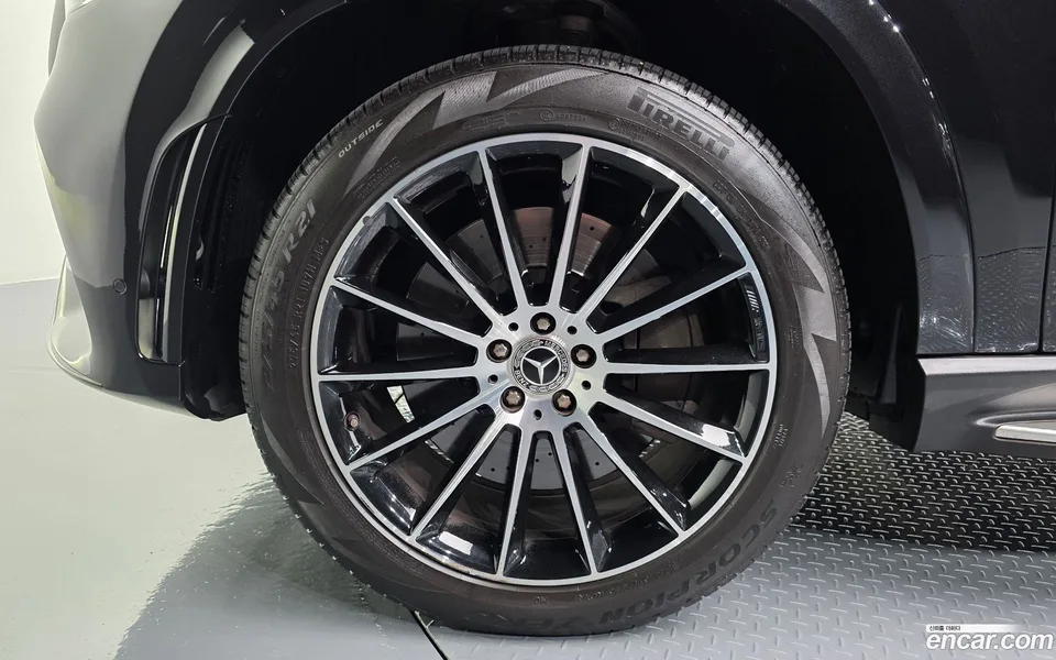 Mercedes-Benz GLE-Class GLE400d 4MATIC 2022 — thumbnail 2