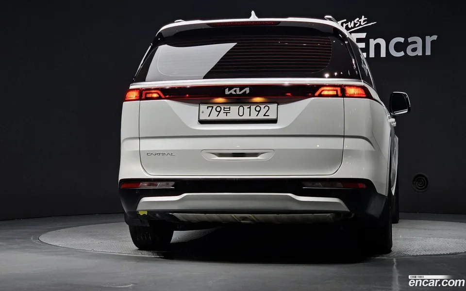 Kia Carnival 11 2023 — миниатюра 4