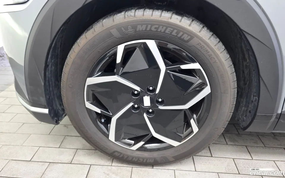 Hyundai Ioniq 5 2022 — thumbnail 2