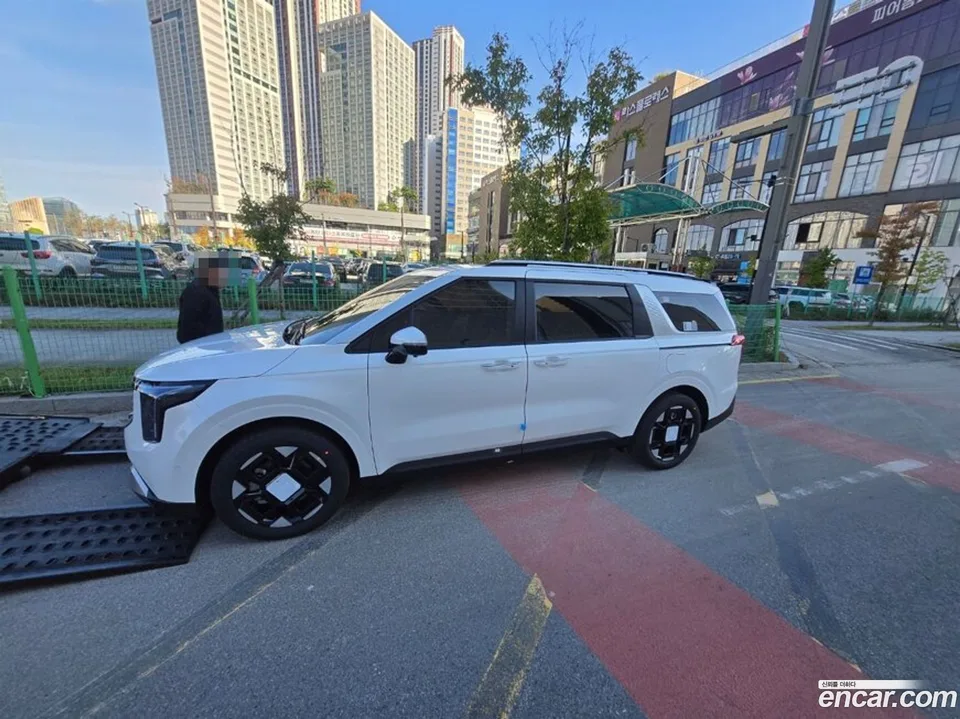 Kia Carnival HEV 9 2025 — thumbnail 3