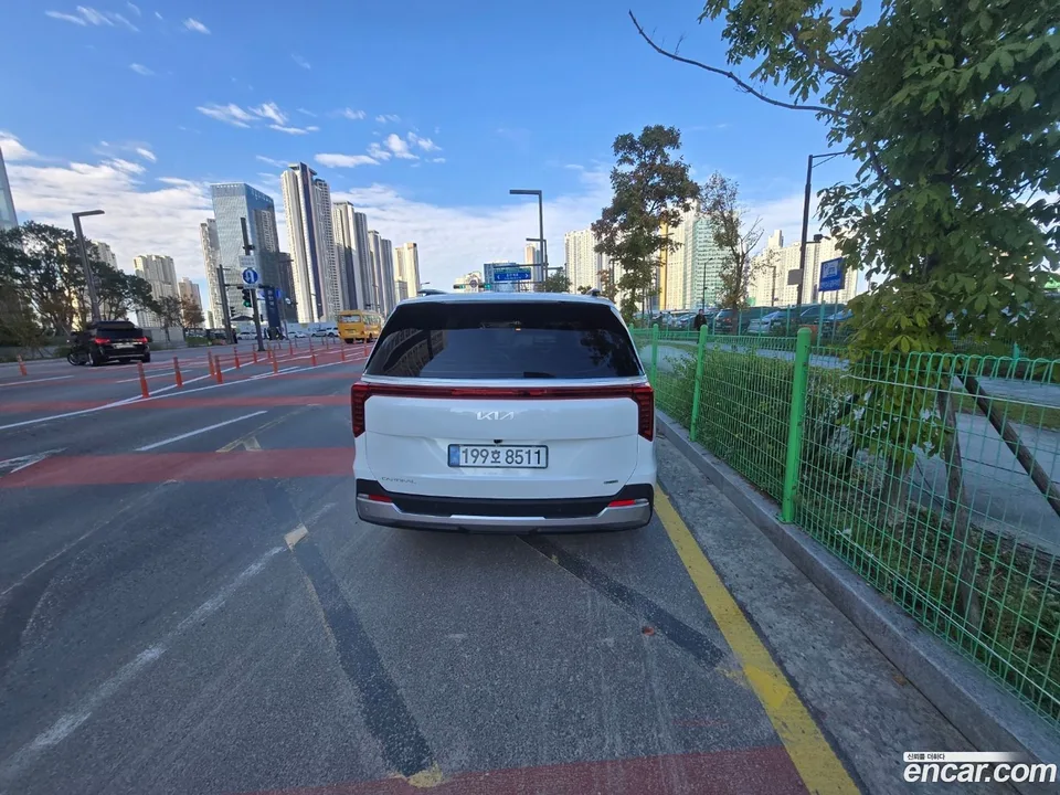 Kia Carnival HEV 9 2025 — thumbnail 5