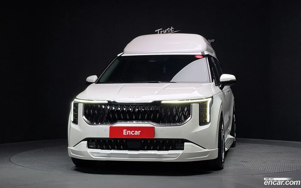 Kia Carnival 9 () 2024 — thumbnail 3