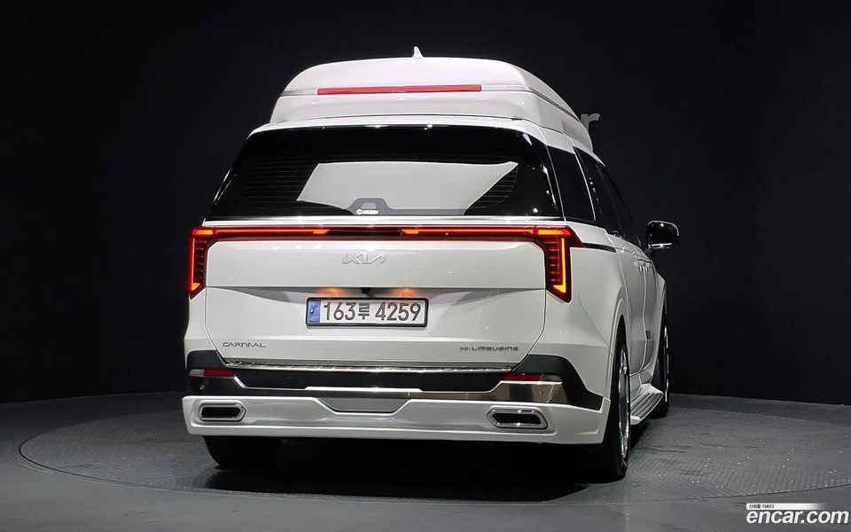 Kia Carnival 9 () 2024 — thumbnail 4