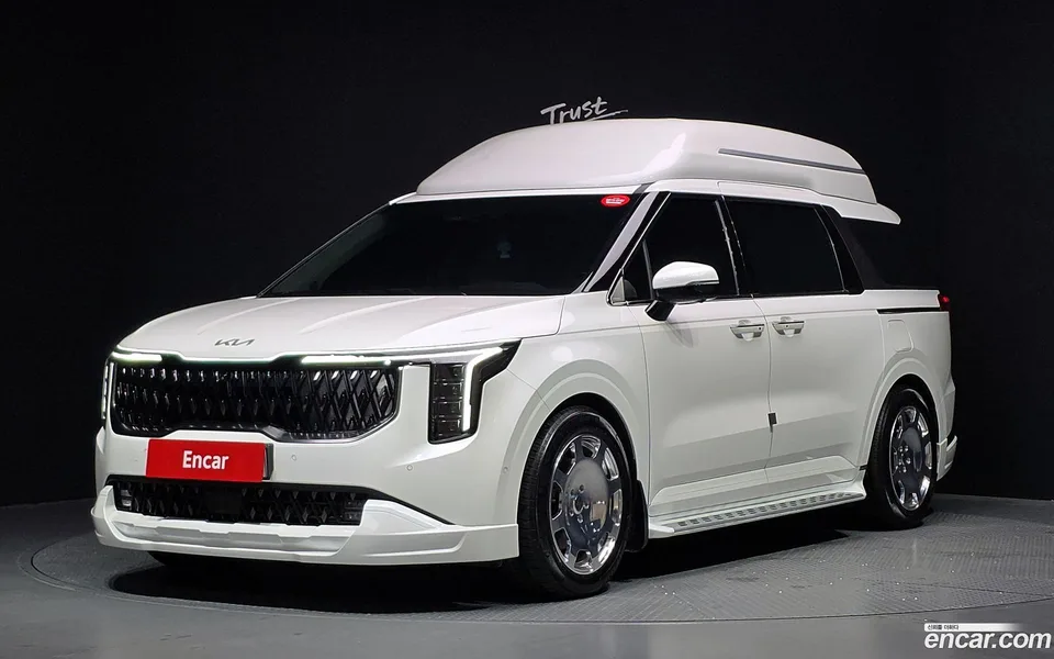 Kia Carnival 9 () 2024 — photo 1, buy with delivery to Moscow