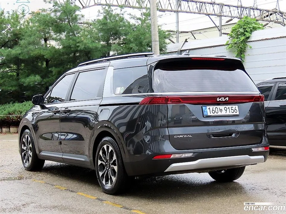 Kia Carnival 9 2022 — thumbnail 3