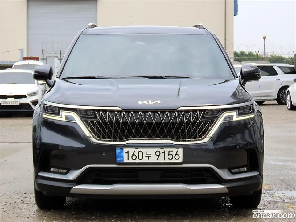 Kia Carnival 9 2022 — photo 1, buy with delivery to Moscow