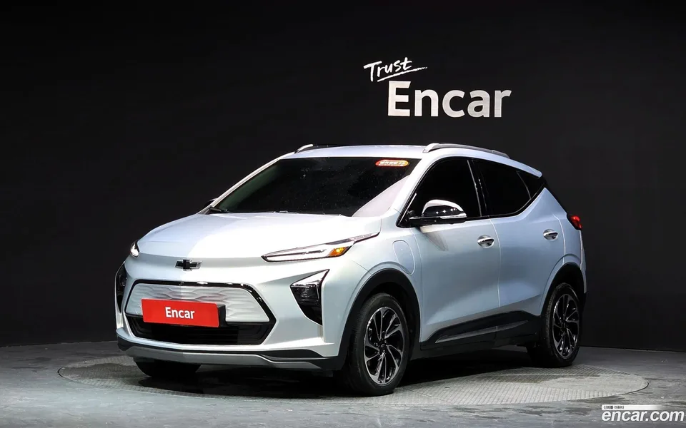 Chevrolet Bolt EV EV 2023 — photo 1, buy with delivery to Moscow