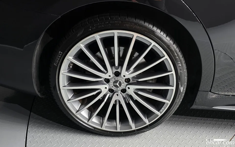 Mercedes-Benz S-Class S500L 4MATIC 2023 — thumbnail 5
