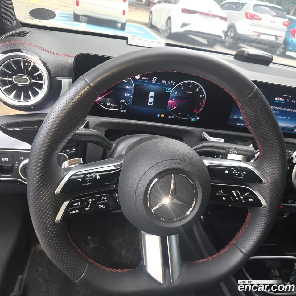 Mercedes-Benz CLA-Class CLA250 4MATIC 2024 — thumbnail 4