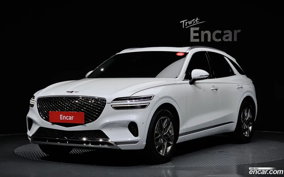 Genesis GV70 2.5T 2WD 2024 — photo 1, buy with delivery to Moscow