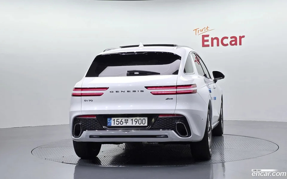 Genesis GV70 2.5T AWD 2023 — thumbnail 4