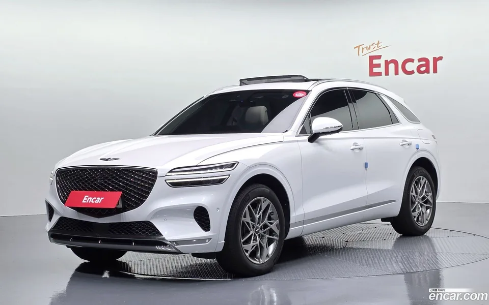 Genesis GV70 2.5T AWD 2023 — photo 1, buy with delivery to Moscow
