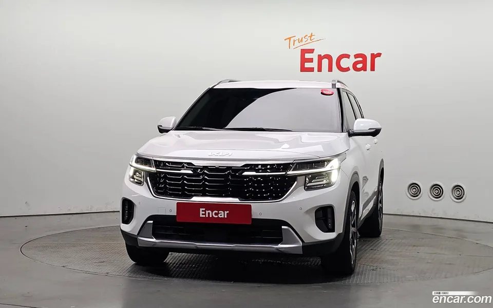 Kia Seltos 2.0 2WD 2023 — thumbnail 3