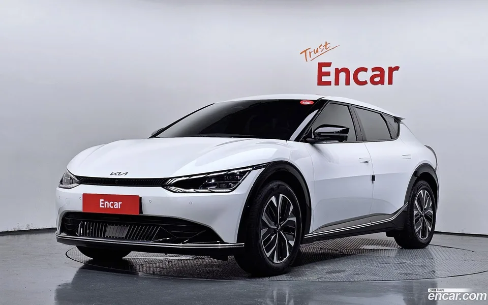 Kia EV6 2024 — photo 1, buy with delivery to Moscow