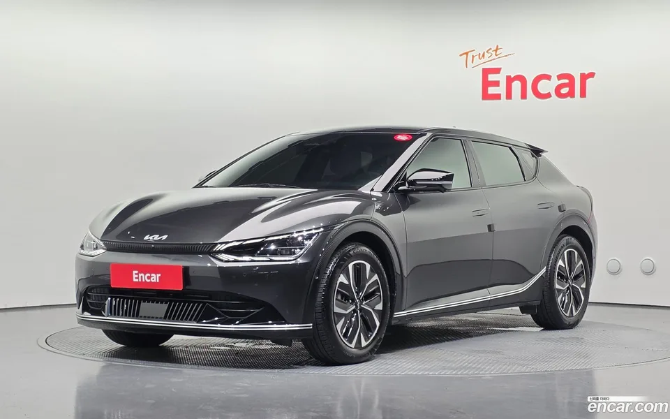Kia EV6 4WD 2023 — photo 1, buy with delivery to Moscow