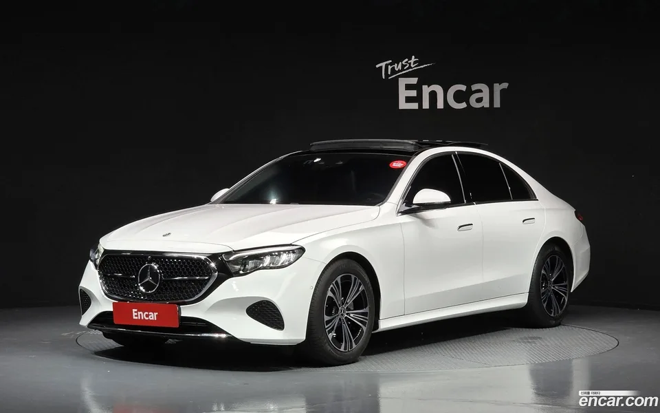 Mercedes-Benz E-Class E200 2024 — photo 1, buy with delivery to Moscow