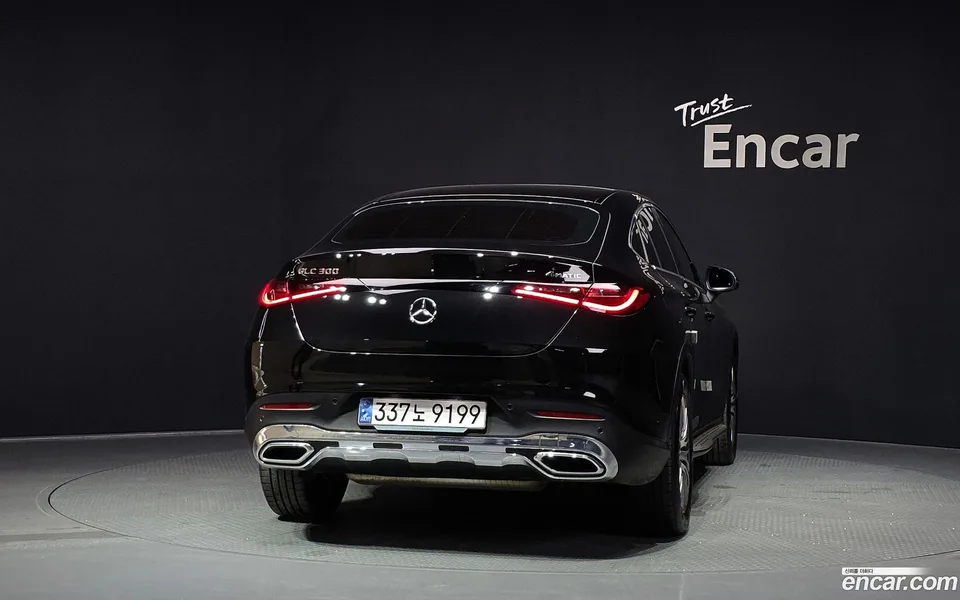 Mercedes-Benz GLC-Class GLC300 4MATIC 2025 — thumbnail 4