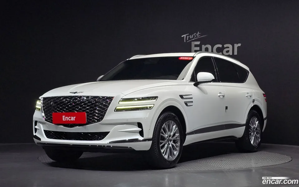 Genesis GV80 2.5T 2WD 2023 — photo 1, buy with delivery to Moscow