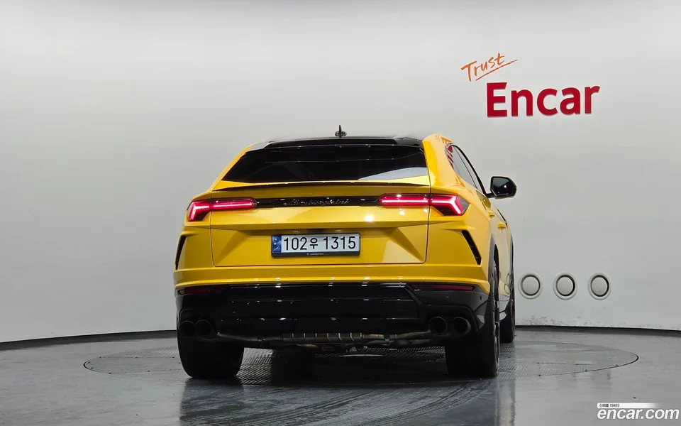Lamborghini Urus 4.0 V8 2022 — thumbnail 4