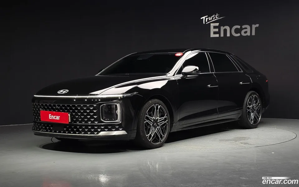 Hyundai Grandeur 2.5 2WD 2023 — photo 1, buy with delivery to Moscow