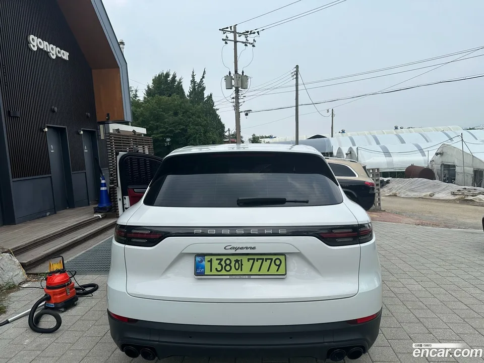 Porsche Cayenne 3.0 2023 — thumbnail 4