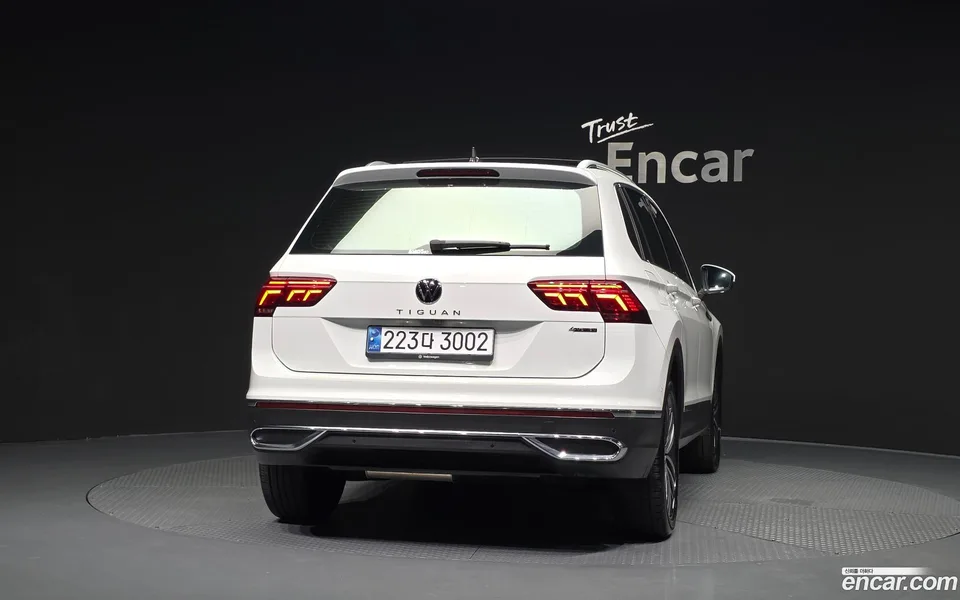 Volkswagen Tiguan 2.0 TDI 4 2022 — thumbnail 4