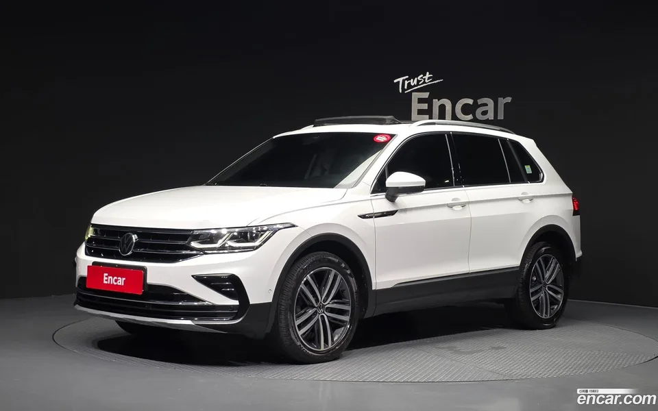 Volkswagen Tiguan 2.0 TDI 4 2022 — photo 1, buy with delivery to Moscow