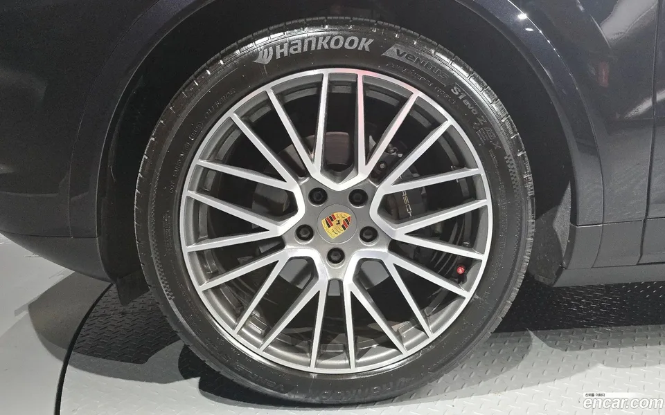 Porsche Cayenne 3.0 2022 — thumbnail 2