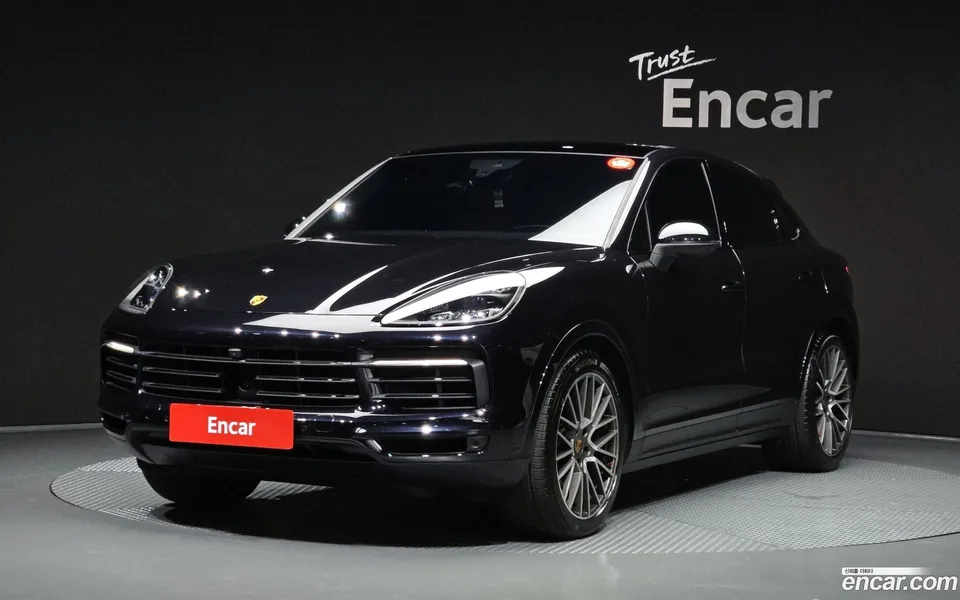 Porsche Cayenne 3.0 2022 — photo 1, buy with delivery to Moscow