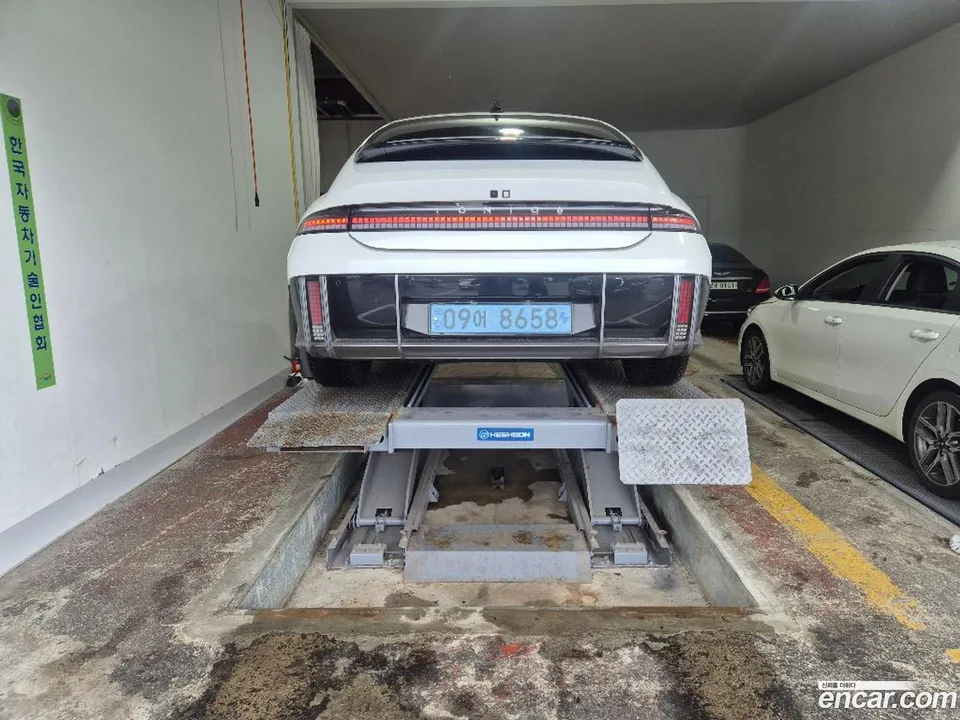 Hyundai Ioniq 6 AWD 2022 — thumbnail 2