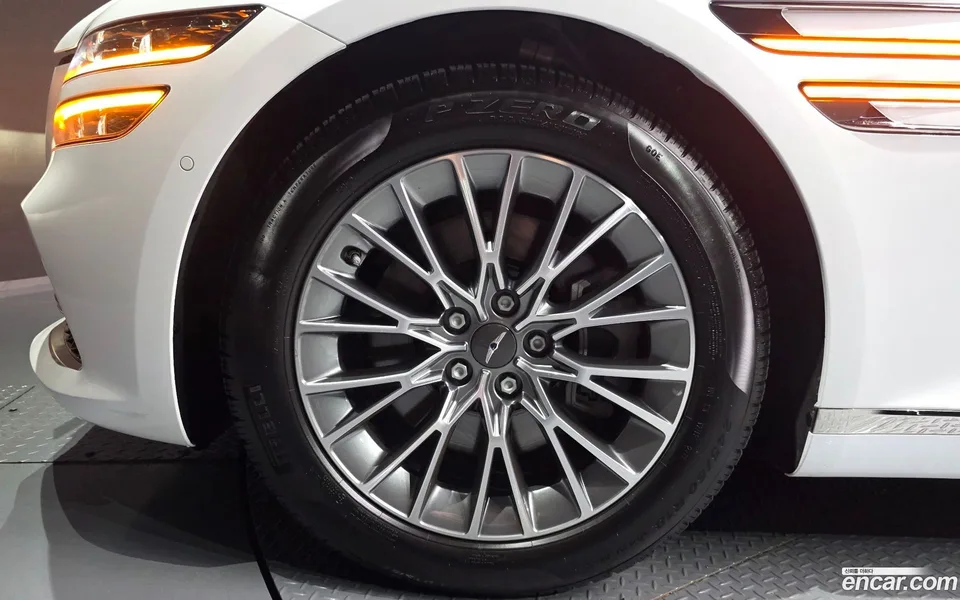 Genesis G80 2.5 AWD 2022 — thumbnail 2