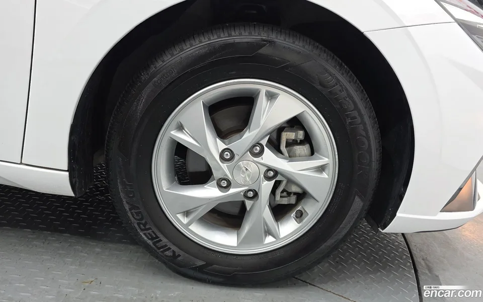 Hyundai Avante 1.6 2022 — миниатюра 5