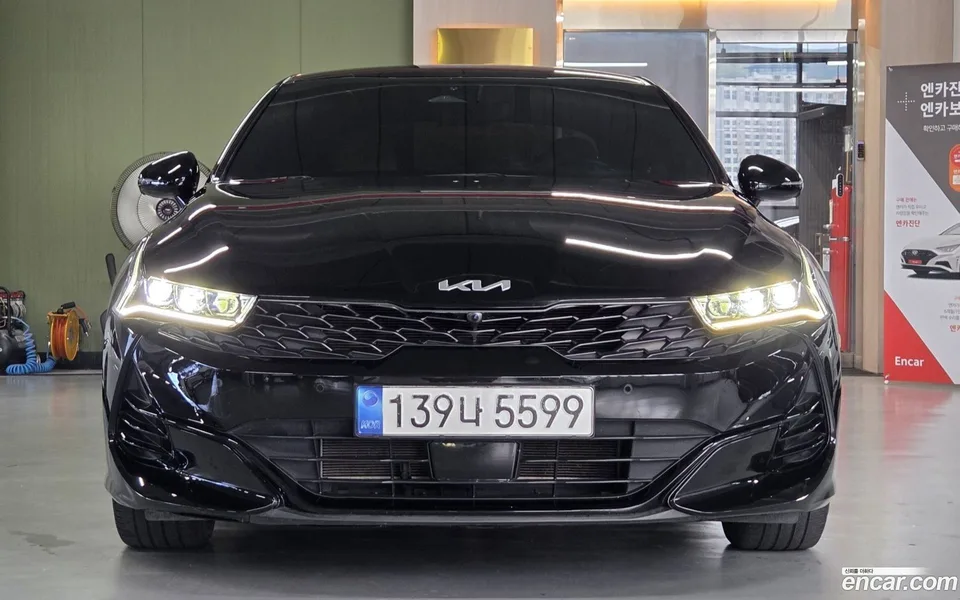 Kia K5 2.0 2022 — photo 1, buy with delivery to Moscow