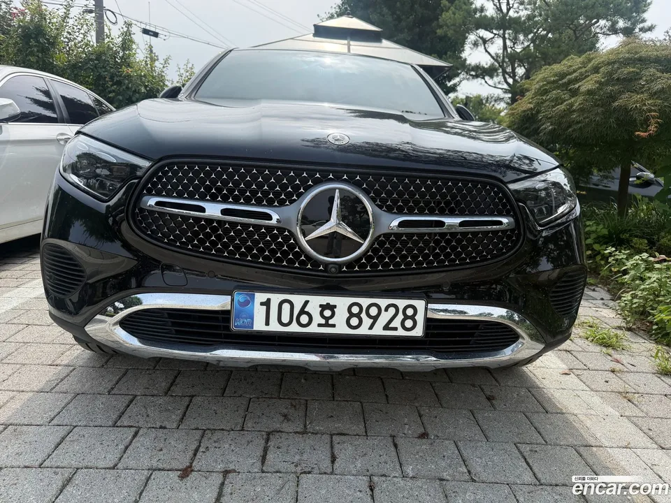 Mercedes-Benz GLC-Class GLC300 4MATIC 2024 — thumbnail 3