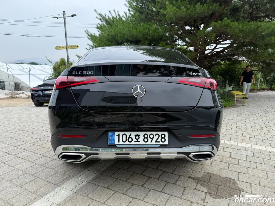 Mercedes-Benz GLC-Class GLC300 4MATIC 2024 — thumbnail 4