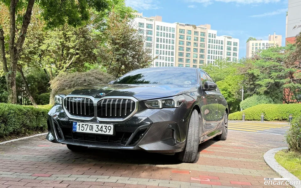 BMW 5 Series 2024