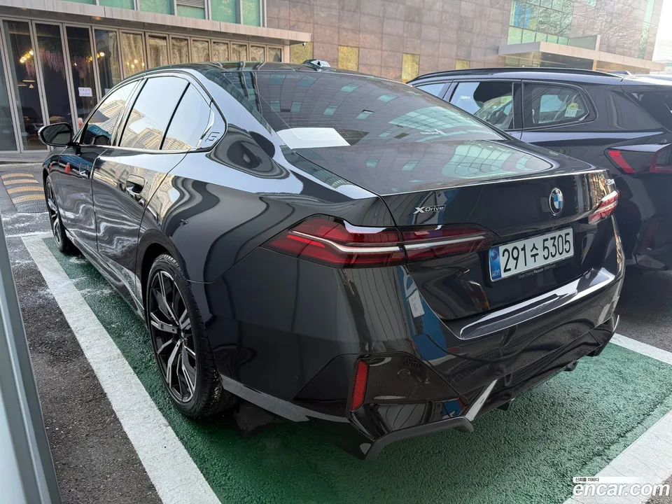 BMW 5 Series 530i xDrive M 2026 — миниатюра 3