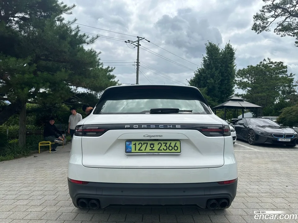Porsche Cayenne 3.0 2023 — thumbnail 4