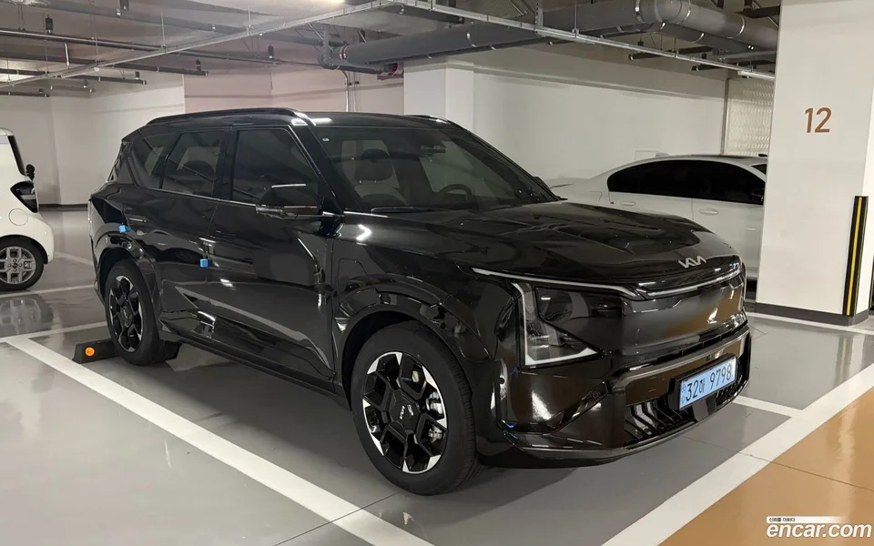 Kia EV5 2WD 2026 — photo 1, buy with delivery to Moscow