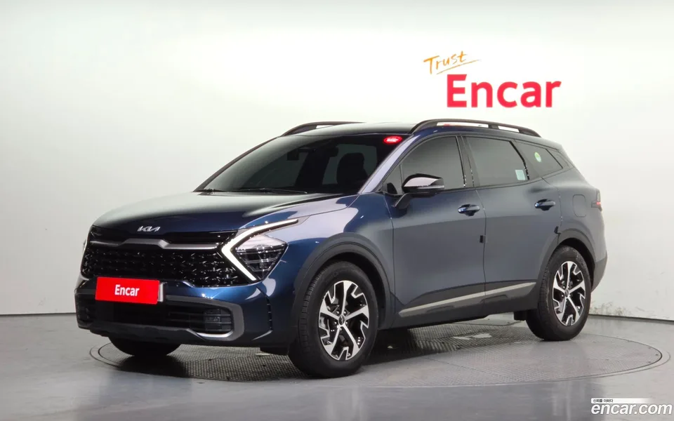 Kia Sportage Hybrid 4WD 2022 — photo 1, buy with delivery to Moscow