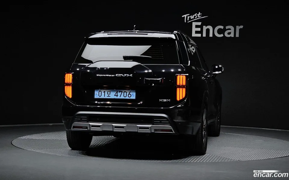 KG Mobility Torres EVX E7 2024 — thumbnail 4