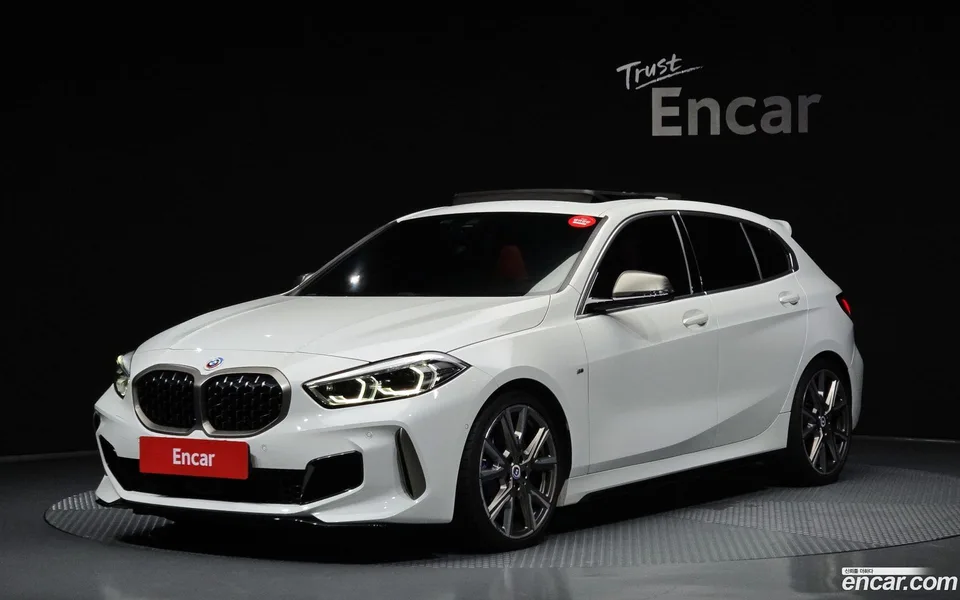 BMW 1 Series M135i xDrive 2023 — photo 1, buy with delivery to Moscow