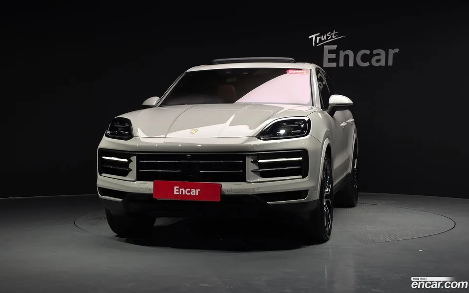 Porsche Cayenne 3.0 2023 — thumbnail 3