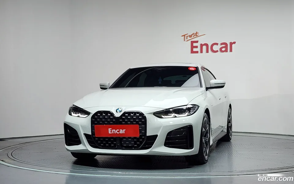 BMW 4 Series 420i M 2024 — thumbnail 3
